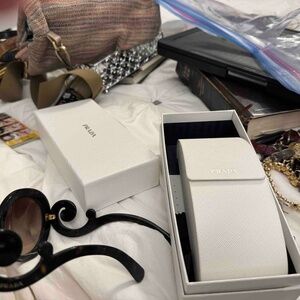 Authentic Prada Minimal Baroque Round Sunglasses Tortoise w/ Box & Case